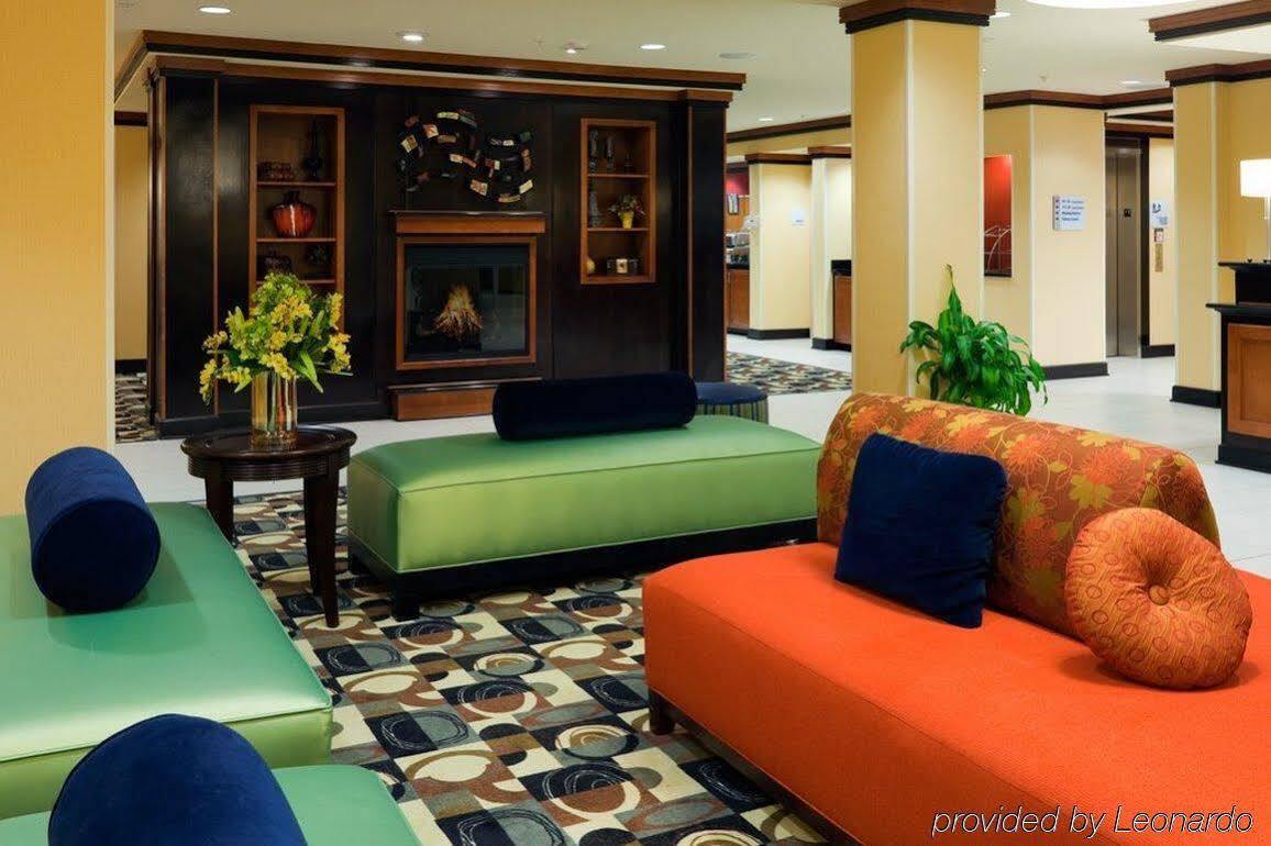 Holiday Inn Express & Suites Charlotte North, An Ihg Hotel Ngoại thất bức ảnh
